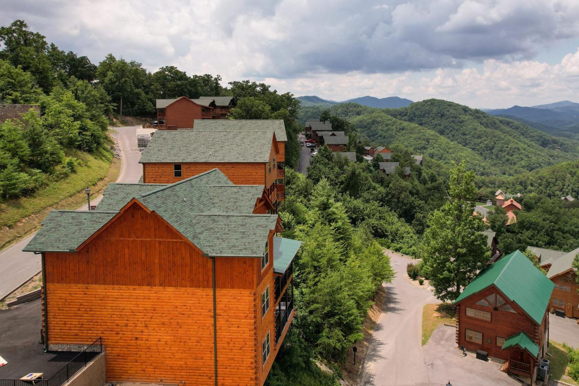 Duval By Avantstay 10Min To Dt Pigeon Forge W Indoor Pool Hot Tub Amazing Views Exterior photo